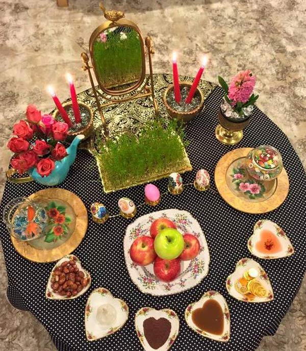 مدل سفره هفت سین زیباترین و خلاقانه ترین ایده ها برای تزیین سفره هفت سین 1403