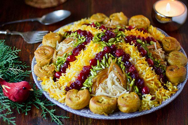 تزیین برنج ساده زیباترین و قشنگ ترین ایده ها برای تزیین برنج با زعفران و خلال پسته