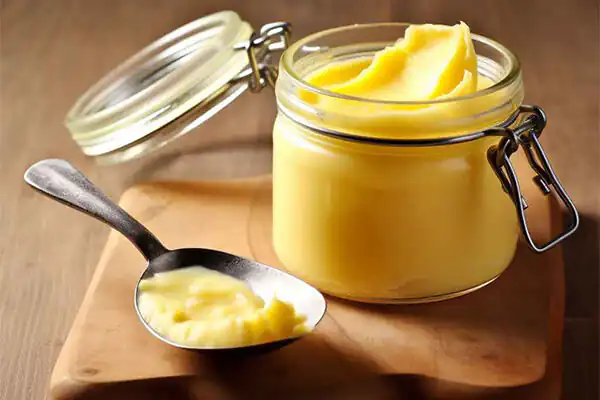 خواص روغن زرد گوسفندی برای مردان و زنان و پوست و مو و کبد چرب