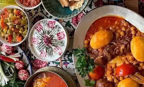 خواص آبگوشت برای مردان و زنان و پوست و مو و کبد چرب