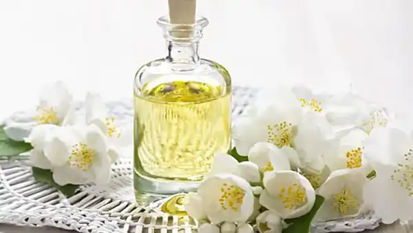 خواص روغن بهار نارنج برای مردان و زنان و پوست و مو و کبد چرب