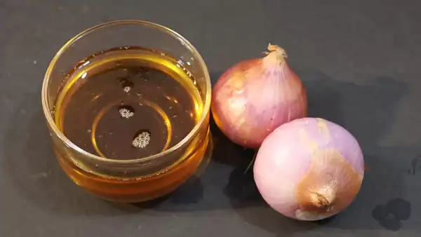 خواص روغن پیاز برای مردان و زنان و پوست و مو و کبد چرب