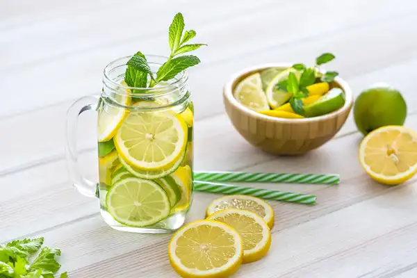 عوارض آب لیمو ترش خیراندیش در طب سنتی برای مردان و زنان
