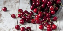 عوارض آلبالو خیراندیش در طب سنتی برای مردان و زنان