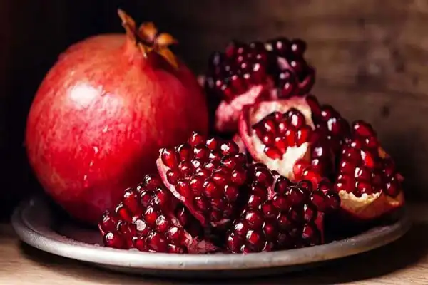 عوارض انار خیراندیش در طب سنتی برای مردان و زنان