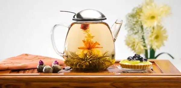 عوارض عرق بیدمشک خیراندیش در طب سنتی برای مردان و زنان