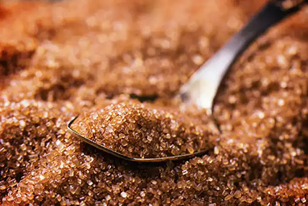 عوارض شکر قهوه ای خیراندیش در طب سنتی برای مردان و زنان