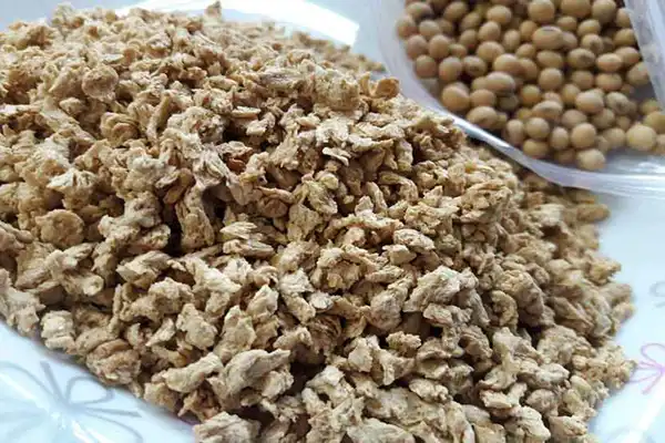 عوارض سویا خیراندیش در طب سنتی برای مردان و زنان